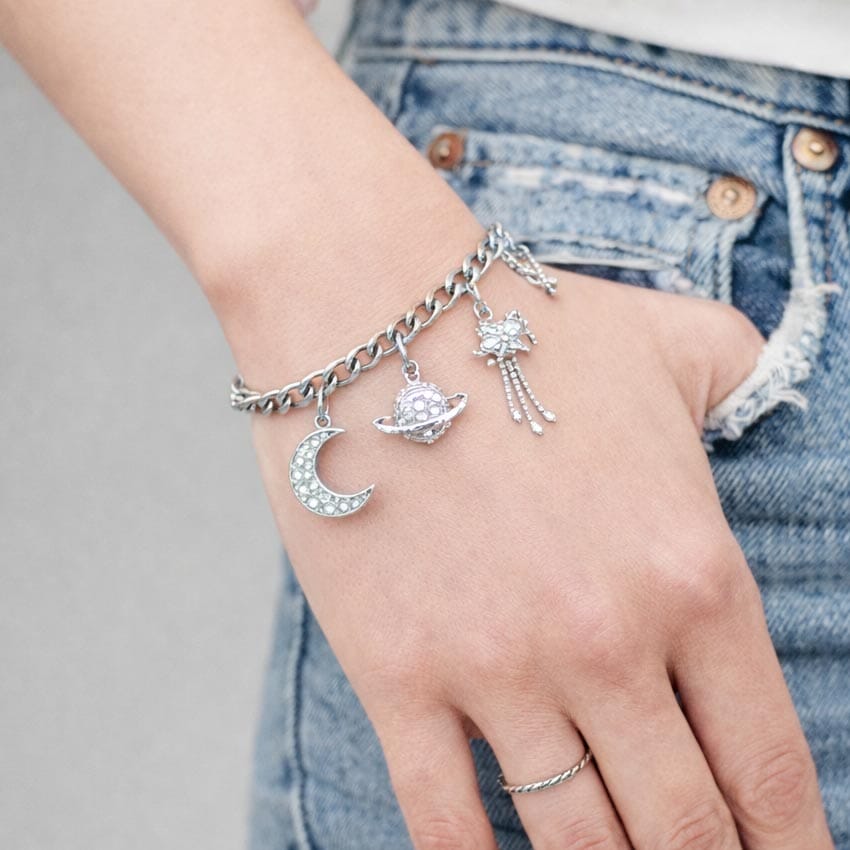 Manufacturer custom logo stainless steel charm bracelet Manufacturer custom logo stainless steel charm bracelet