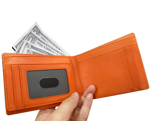 Bifold wallet with ample storage