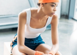 刺繍ロゴ入り リストバンド